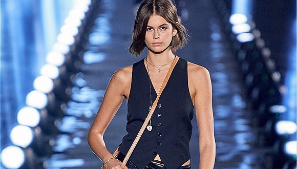 Saint Laurent 2020春夏系列(图片来源:vogue runway)