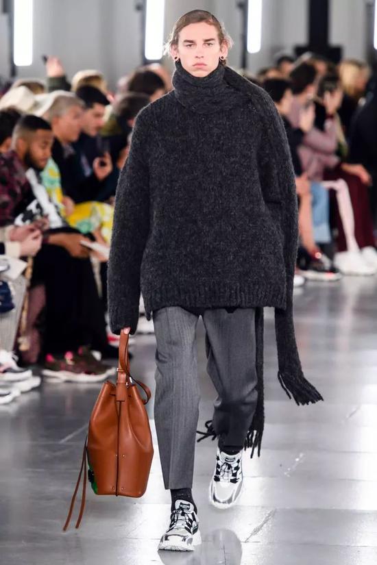 ▲ Valentino 2019 秋冬系列