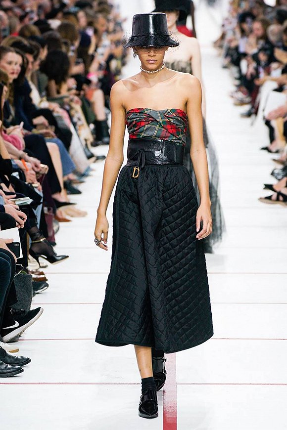 Dior 2019秋冬系列 图片来源:Vogue
